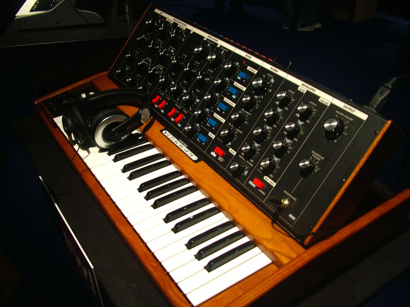 moog voyager os